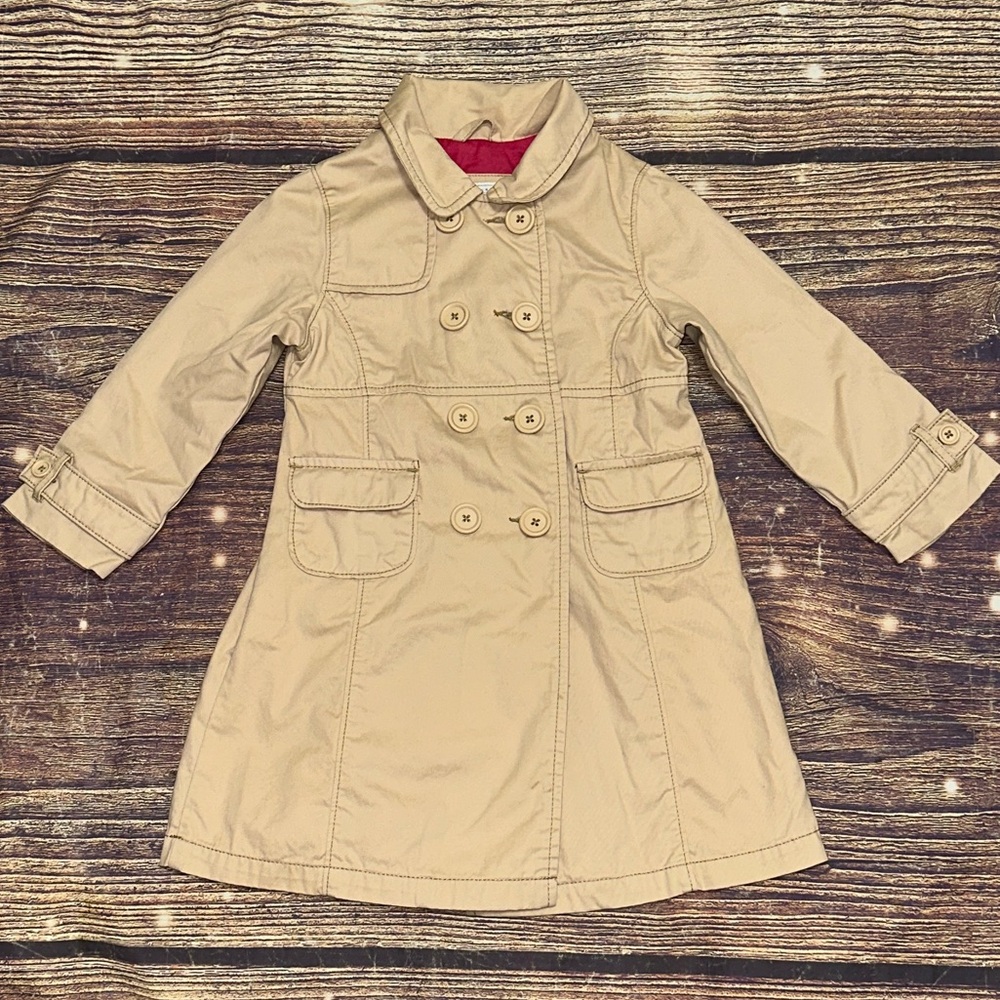 GAP Kids Tan Trench Coat with Pink Lining. 4T. VGUC.